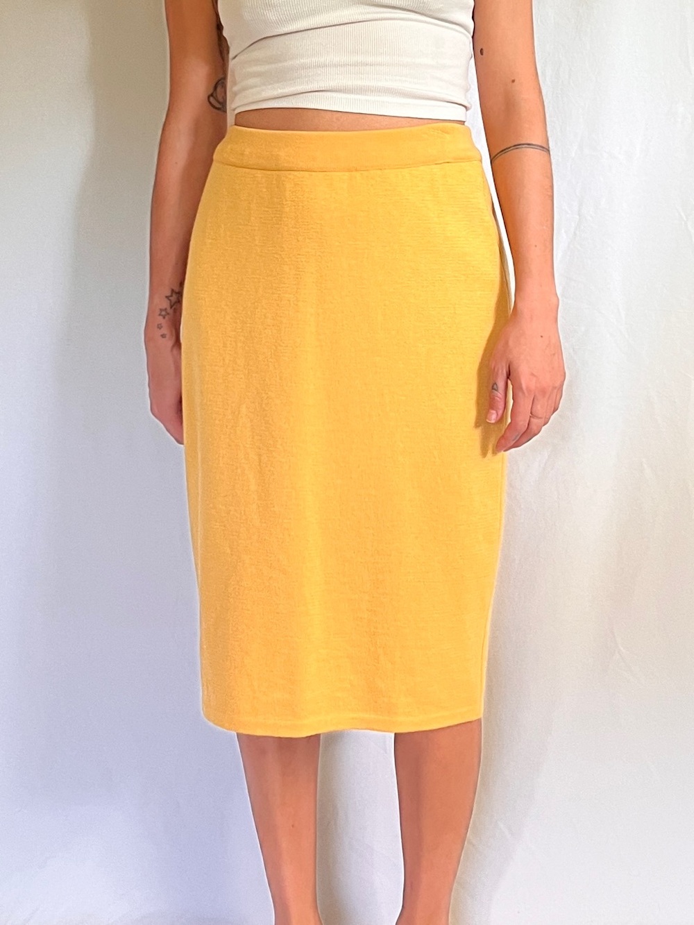 Micha Classic Vintage Yellow Knit Pencil Skirt